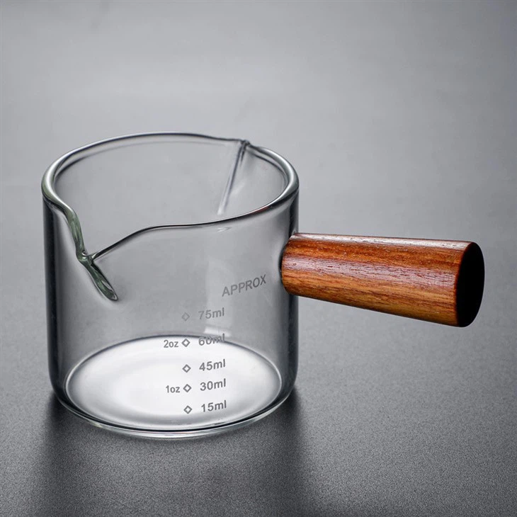 Straight-handled Double-spouted Glass